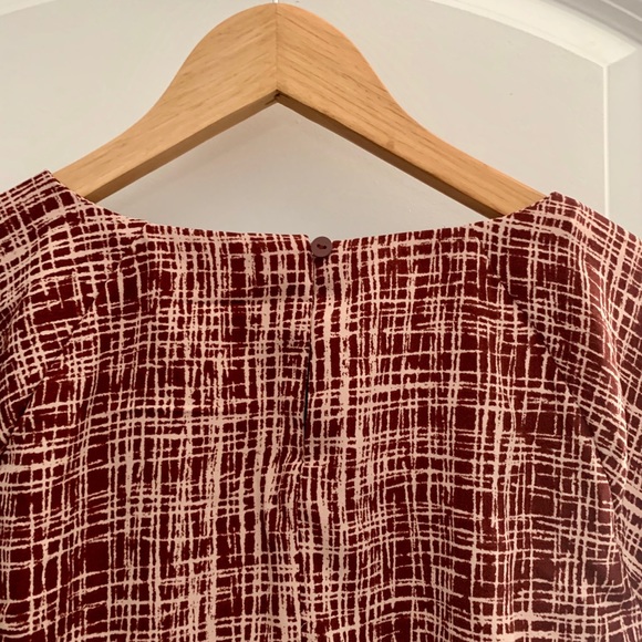 Prologue - Long sleeve crewneck midi dress (red) - Picture 8 of 16